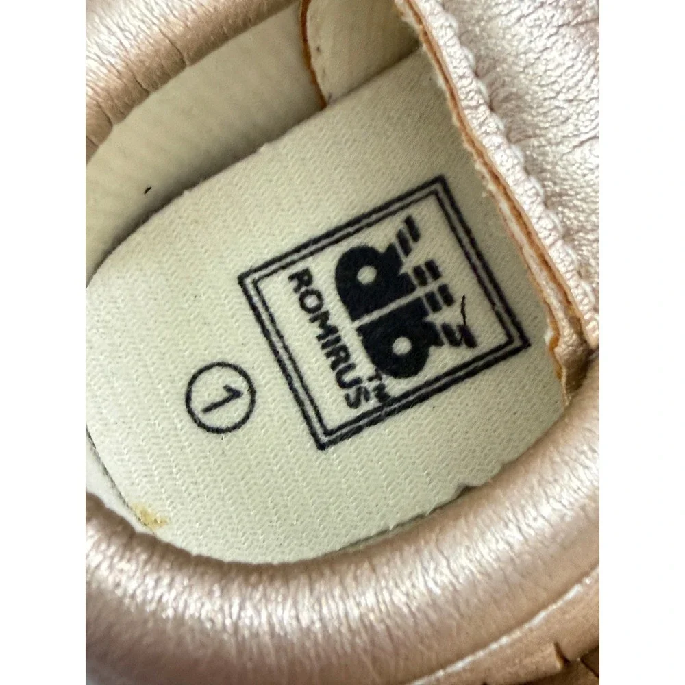 New Romirus Baby Girls Rose Gold Fringe Soft Sole Moccasins‎ Shoes 1 0-6 Months